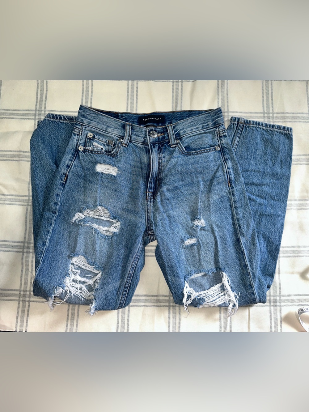 Aeropostale Women's Distressed Light Blue Relaxed Jeans